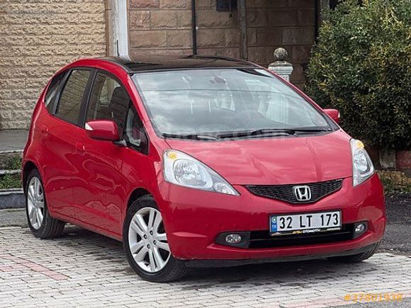 AYSU AUTO-2011 HONDA JAZZ 1.4 BENZİNLİ FUN+ HATASIZ 98.000KM