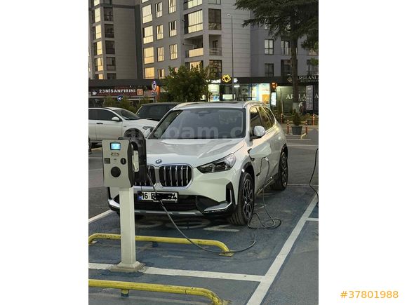 2025 Temmuz çıkışlı 7.200 km'de plug in BMW X1 xDrive25e