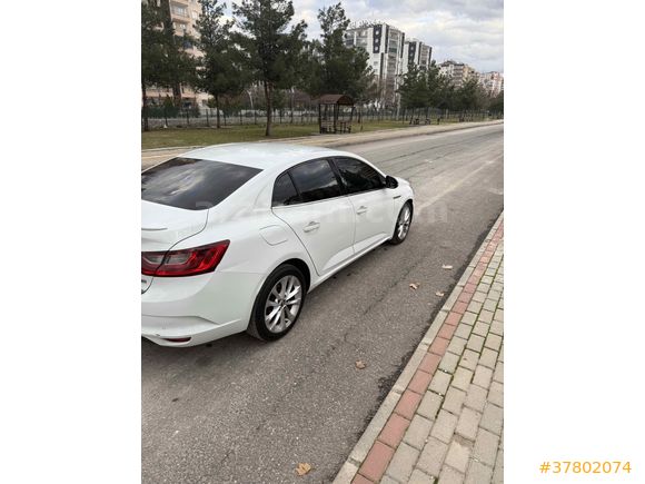 Sahibinden Temiz  Renault Megane 4 İcon
