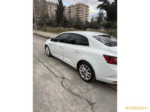 Sahibinden Temiz  Renault Megane 4 İcon
