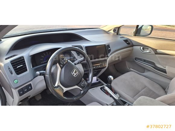 Sahibinden Honda Civic 1.6 i-VTEC Elegance 2012 Model 