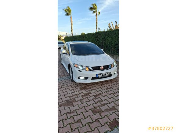 Sahibinden Honda Civic 1.6 i-VTEC Elegance 2012 Model 