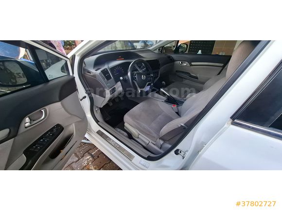Sahibinden Honda Civic 1.6 i-VTEC Elegance 2012 Model 