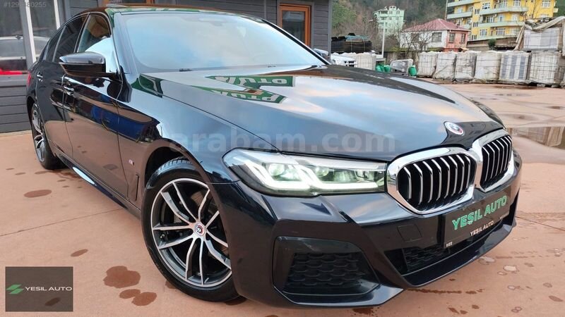 Galeriden BMW 5 Serisi 520i 50th Year M Edition 2023 Model Rize 61.000 km Siyah