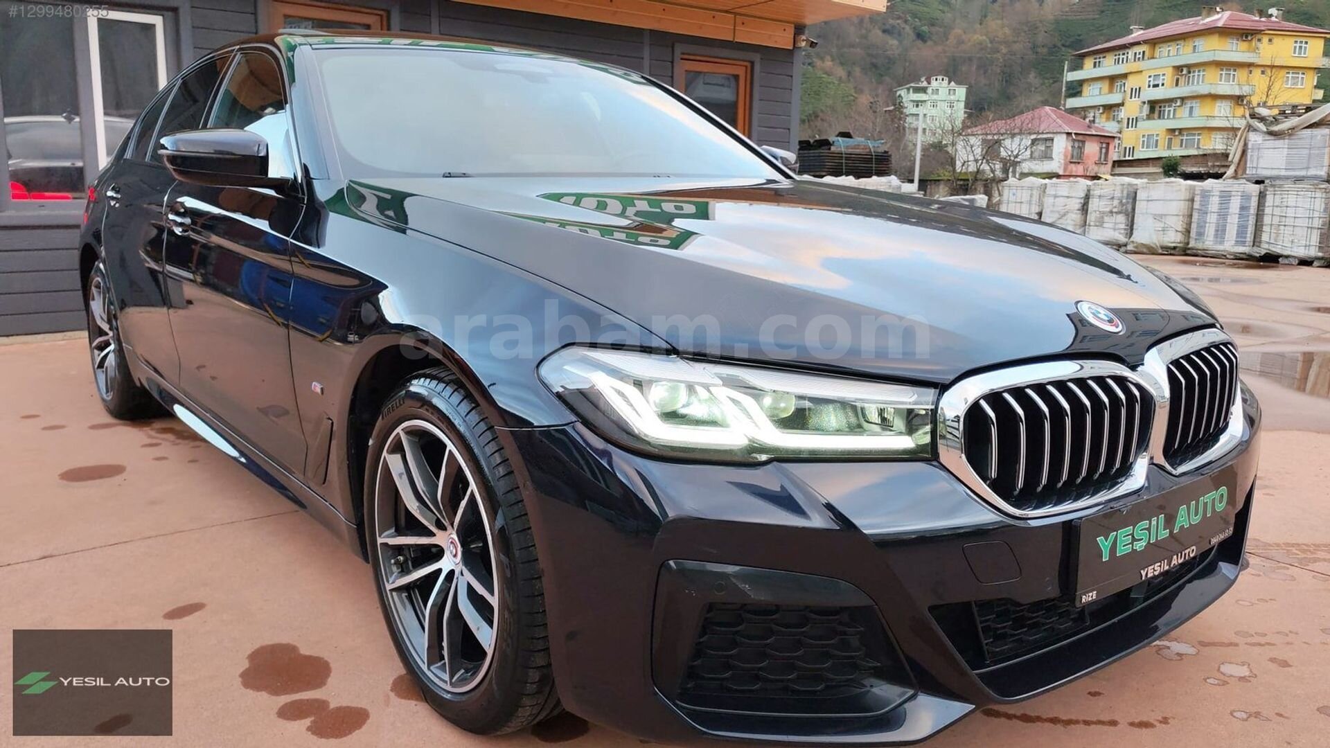 Galeriden BMW 5 Serisi 520i 50th Year M Edition 2023 Model Rize 61.000 km Siyah 3