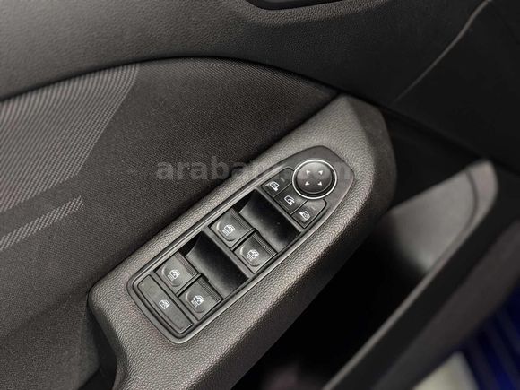 DEV MOTORS'TAN 2023 RENAULT CLİO 1.0 TCE HAYALET/K.ŞARJ/27.000KM