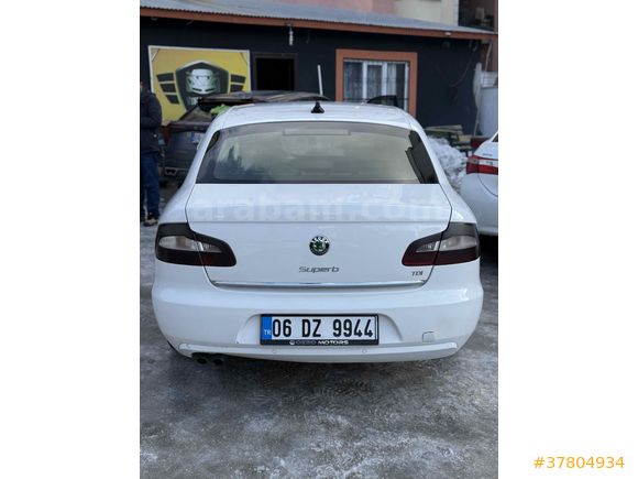 Sahibinden Skoda SuperB 1.6 TDI Elegance 2013 Model  205.000 km Beyaz
