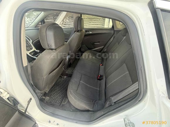Galeriden Opel Astra 1.4 T Cosmo 2015 Model Kars