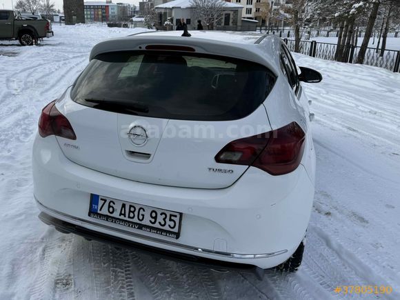 Galeriden Opel Astra 1.4 T Cosmo 2015 Model Kars