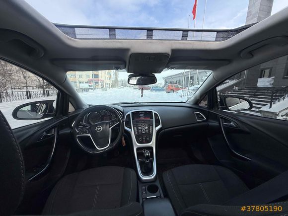 Galeriden Opel Astra 1.4 T Cosmo 2015 Model Kars