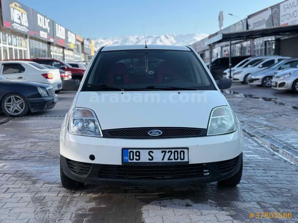 Sahibinden Ford Fiesta 1.4 Comfort 2005 Model  238.000 km Beyaz