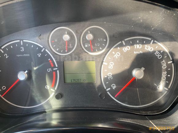 Sahibinden Ford Focus 1.8 TDCi Ghia 2012 Model