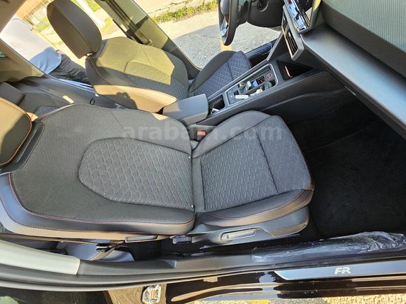 Sahibinden Seat Leon 1.5 eHybrid FR 2025 Model  10.000 km Siyah