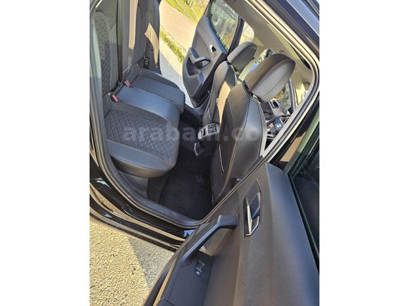 Sahibinden Seat Leon 1.5 eHybrid FR 2025 Model  10.000 km Siyah