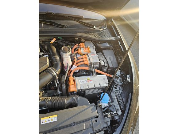 Sahibinden Seat Leon 1.5 eHybrid FR 2025 Model  10.000 km Siyah