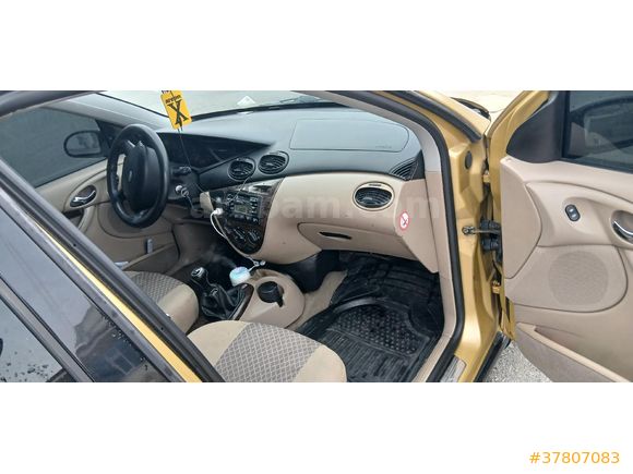 Sahibinden Ford Focus 1.6 Ghia 2000 Model