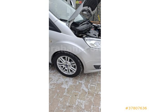 Sahibinden Ford Tourneo Courier 1.6 TDCi Titanium Plus 2015 Model