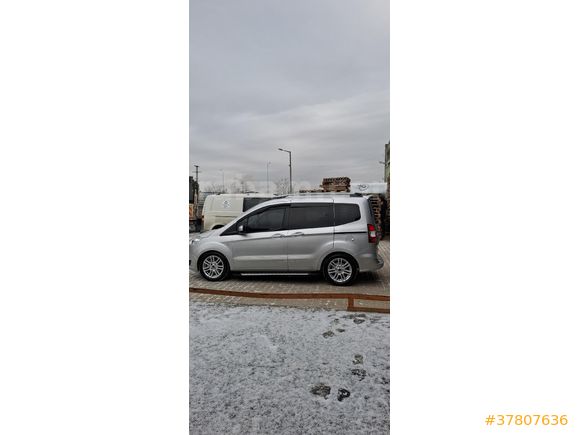 Sahibinden Ford Tourneo Courier 1.6 TDCi Titanium Plus 2015 Model