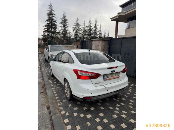 Sahibinden Ford Focus 1.6 TDCi Titanium 2013 Model 