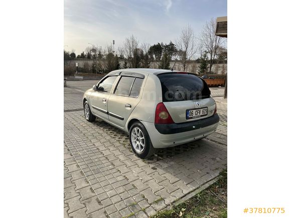 2004 Model Clio 1.2  16  Valf   