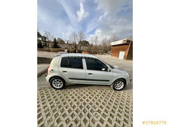 2004 Model Clio 1.2  16  Valf   