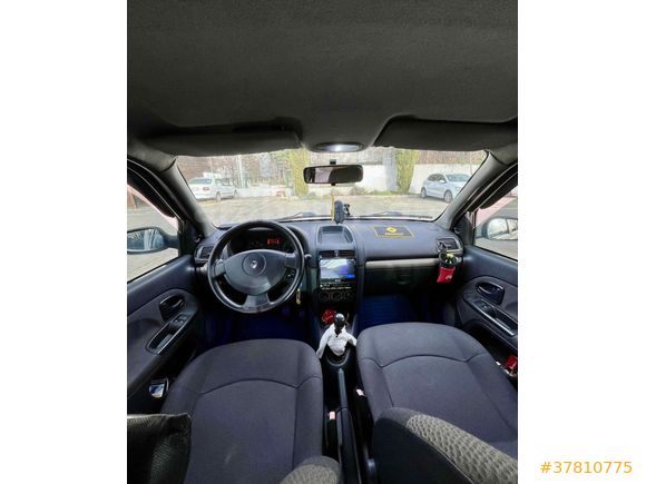 2004 Model Clio 1.2  16  Valf   