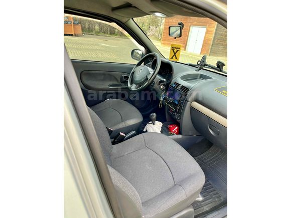 2004 Model Clio 1.2  16  Valf   
