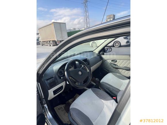 Sahibinden Fiat Albea Sole 1.3 Multijet Dynamic 2009 Model İstanbul 207.280 km Gri (Gümüş)