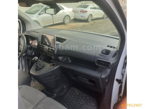 Sahibinden Opel Combo 1.5 CDTI Elegance 2023 Model İstanbul