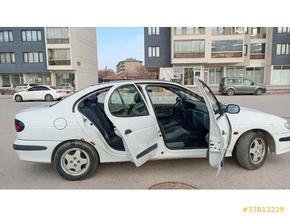 Sahibinden Renault Megane 2.0 RXT 1998 Model