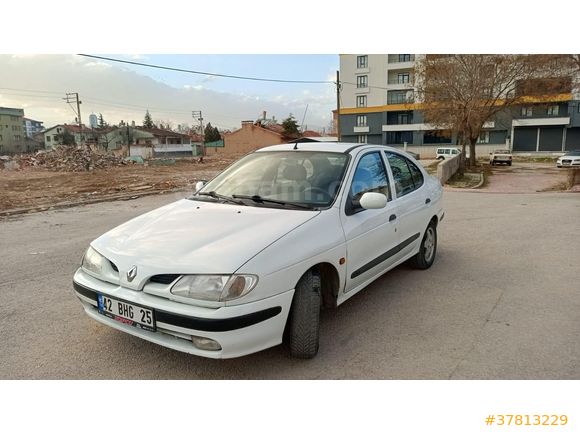 Sahibinden Renault Megane 2.0 RXT 1998 Model