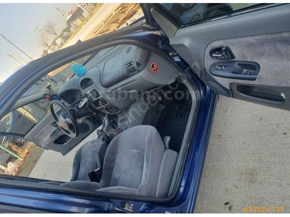 Renault Clio 1.6 RXT degisensiz 