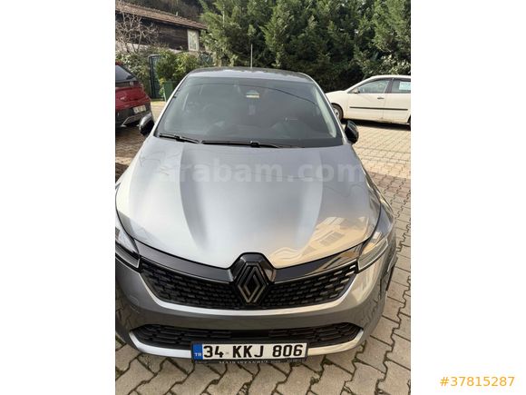 Sahibinden Renault Clio 1.0 TCe Evolution 2023 Model İstanbul 45.000 km Gri