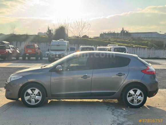 Sahibinden Renault Megane 1.5 dCi Expression 2011 Model 