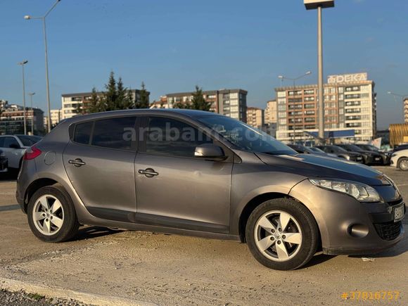 Sahibinden Renault Megane 1.5 dCi Expression 2011 Model 