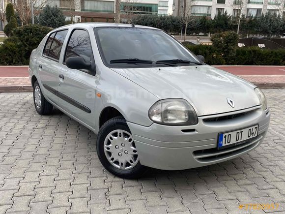 SM OTOMOTİV Renault Clio 1.4 RNA 2000 Model Konya