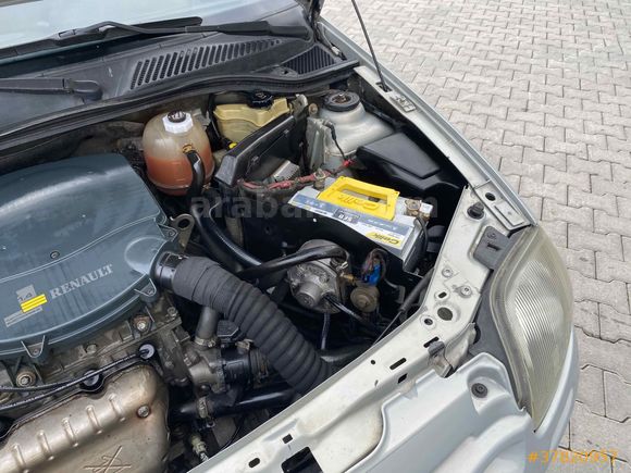 SM OTOMOTİV Renault Clio 1.4 RNA 2000 Model Konya