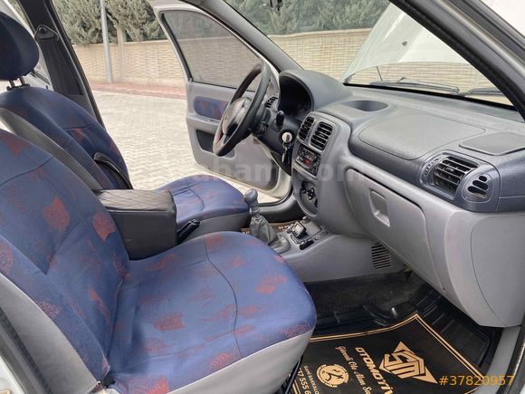 SM OTOMOTİV Renault Clio 1.4 RNA 2000 Model Konya