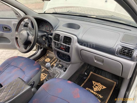 SM OTOMOTİV Renault Clio 1.4 RNA 2000 Model Konya