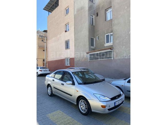 Sahibinden Ford Focus 1.6 Ghia 2000 Model 