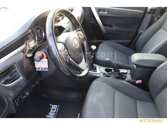 Toyota Corolla 1.6 LPG TOUCH