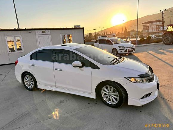 Sahibinden Honda Civic 1.6 i-VTEC ECO Elegance 2012 Model 