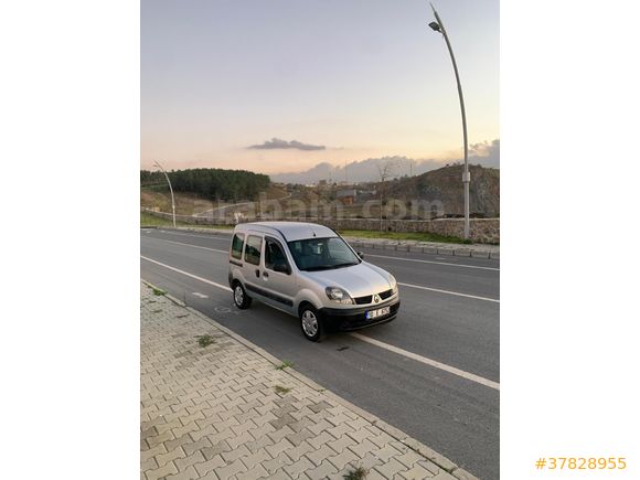 Sahibinden Renault Kangoo Multix 1.5 dCi Authentique 2008 Model  289.000 km Gri