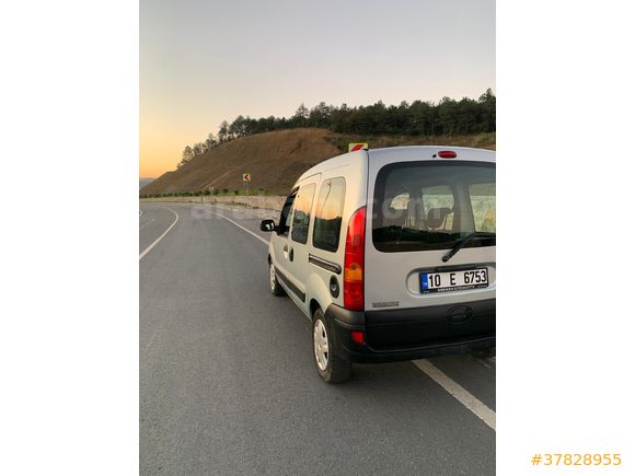 Sahibinden Renault Kangoo Multix 1.5 dCi Authentique 2008 Model  289.000 km Gri