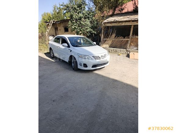 Sahibinden Toyota Corolla 1.4 D-4D Comfort Extra 2010 Model  228.000 km Beyaz