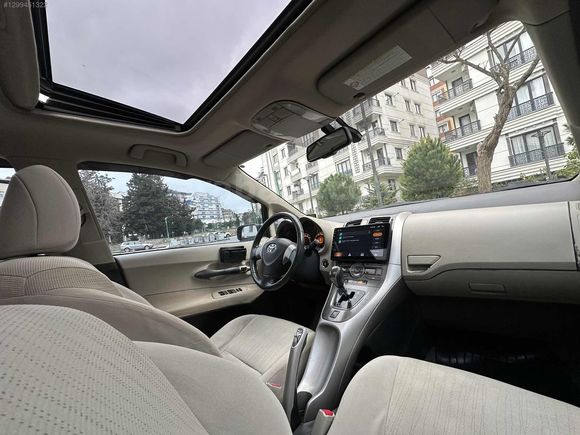 2008 KUSURSUZ TEMİZLİKTE SUNROOFLU TOYOTA AURİS 1.6 OTOMATİK