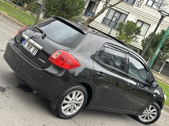 2008 KUSURSUZ TEMİZLİKTE SUNROOFLU TOYOTA AURİS 1.6 OTOMATİK