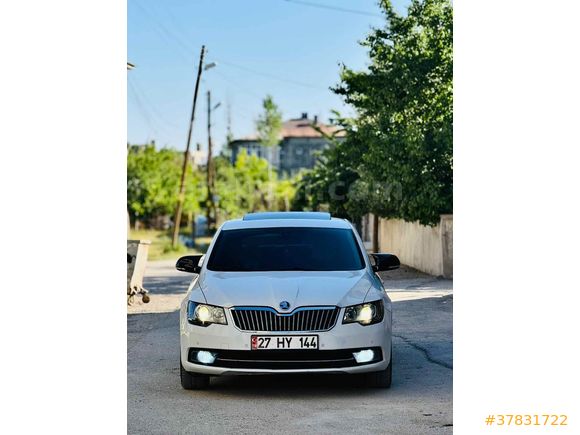 Sahibinden Skoda SuperB 1.6 TDI Elegance 2014 Model 