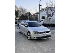 Sahibinden Volkswagen Jetta 1.6 TDi Highline 2013 Model  km Gri (Gümüş)