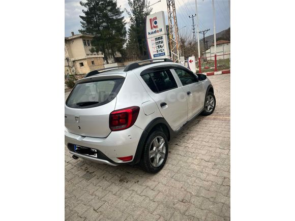 Sahibinden Dacia Sandero 1.5 dCi Stepway 2017 Model 